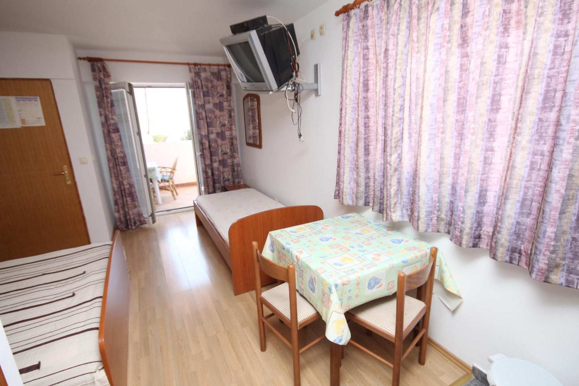 Apartments With A Parking Space Makarska - 6693 Номер фото